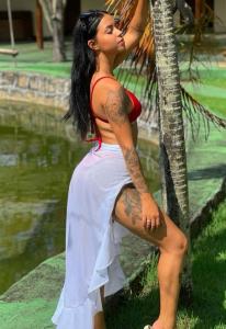 604398157: Chica busca chico en Barcelona