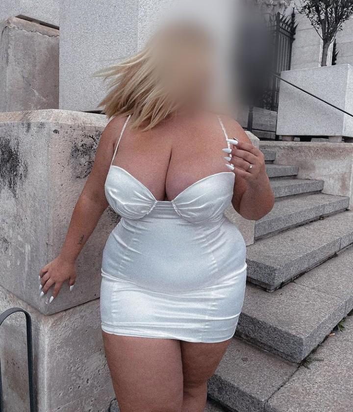 Chica busca chico en Sevilla: Chica busca chico