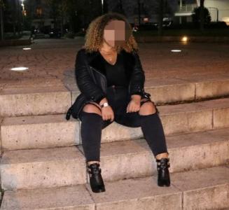 602588126: Chica busca chico en Sevilla