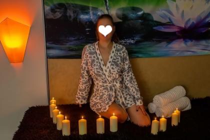 602556595: Chica busca chico en Sevilla