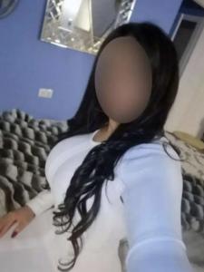 664605967: Chica busca chico en Cádiz