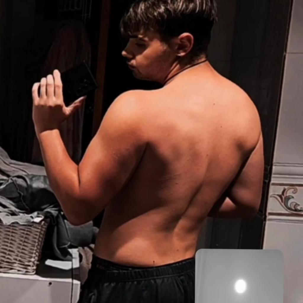 Chica busca chico en Sevilla: 