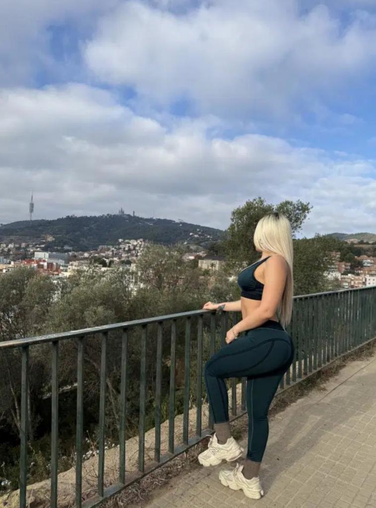 Chica busca chico en Ibiza: 