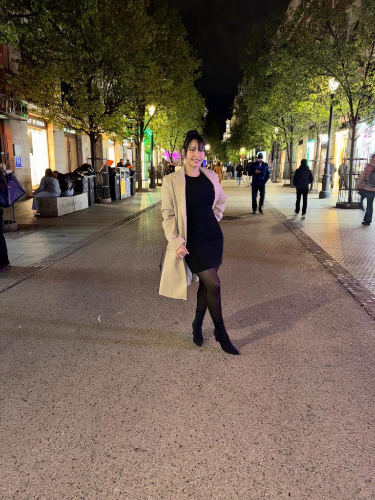 612255725: Chica busca chico en Madrid