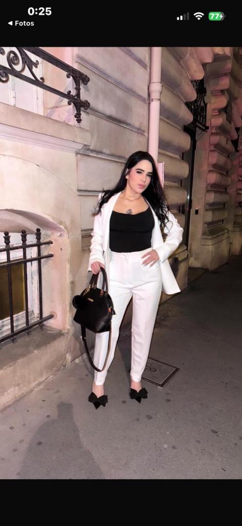 647082571: Chica busca chico en Gerona