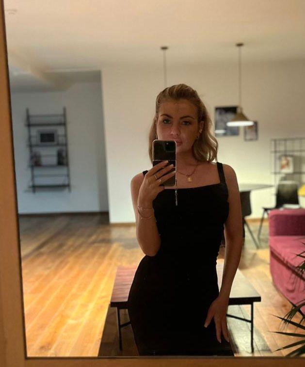 Chica busca chico en Almería: 