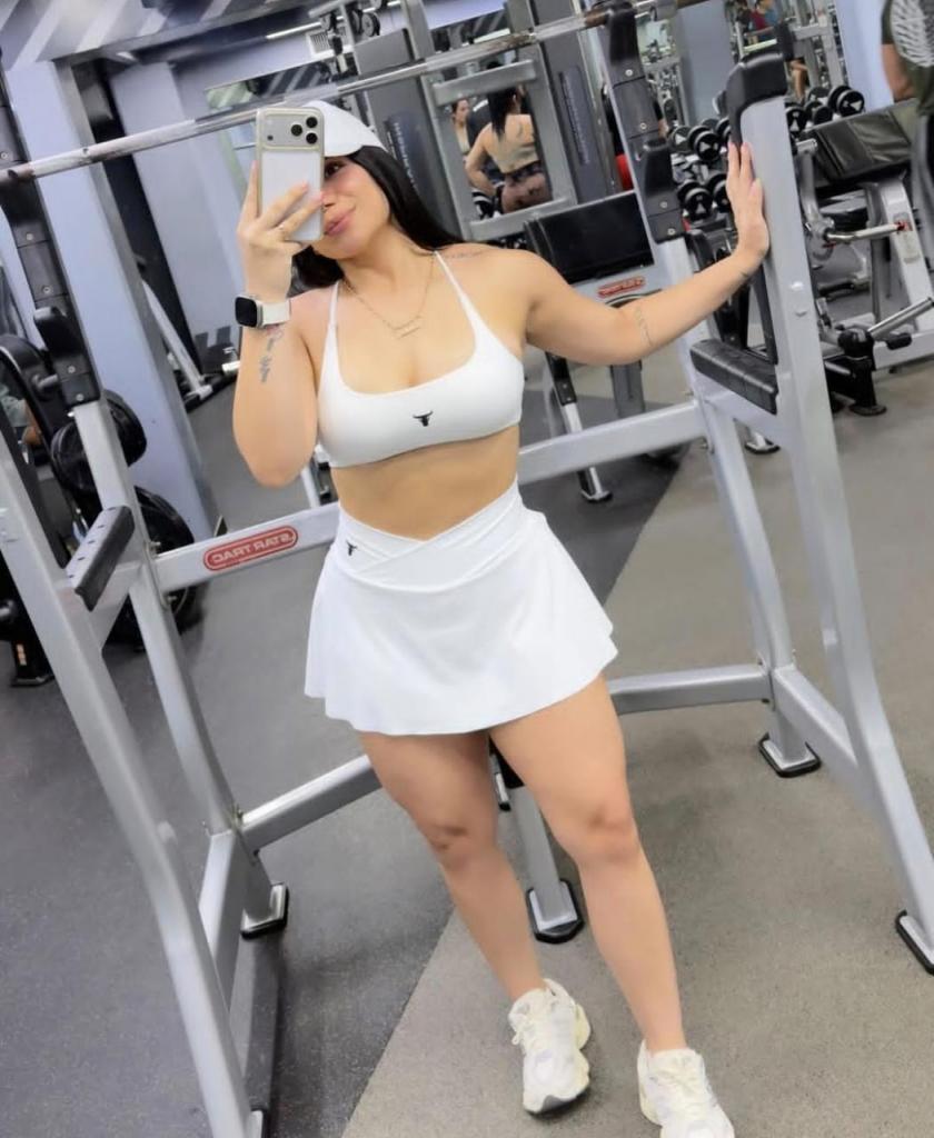 Chica busca chico en Tenerife: 