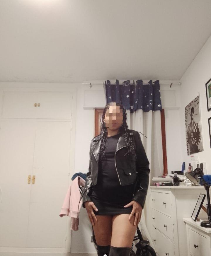 Chica busca chico en Málaga: Chica busca chico