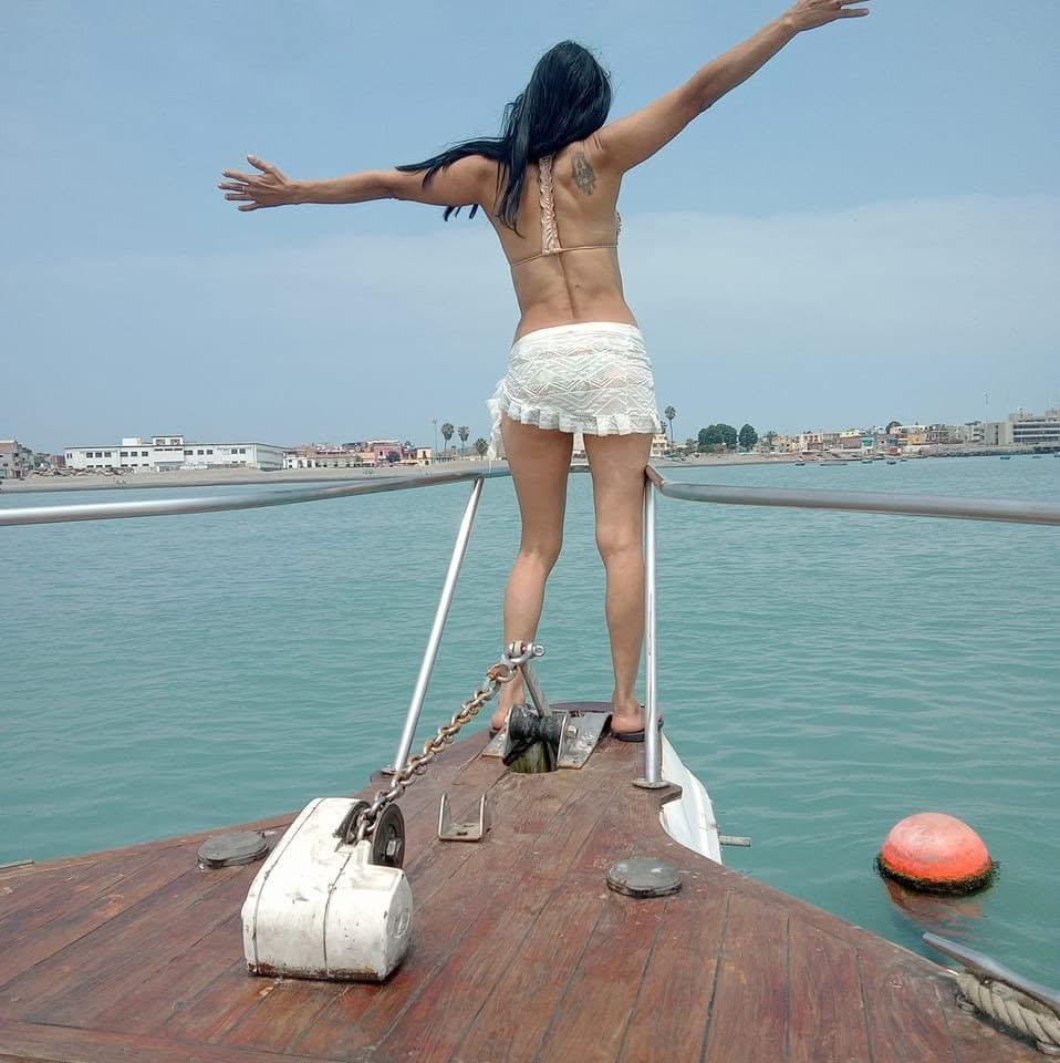 692349181: Chica busca chico en Cádiz