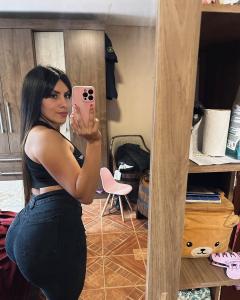 697428292: Chica busca chico en Valencia