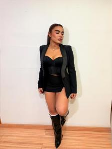 613809986: Chica busca chico en Sevilla