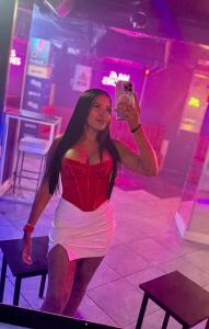 612411535: Chica busca chico en Madrid