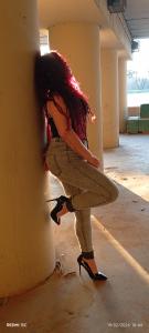 641095470: Chica busca chico en Sevilla