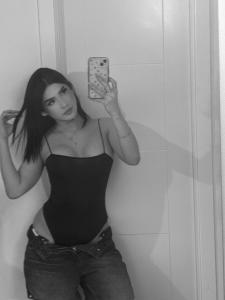 647440709: Travesti en Barcelona