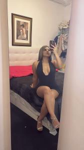 604267597: Chica busca chico en Barcelona