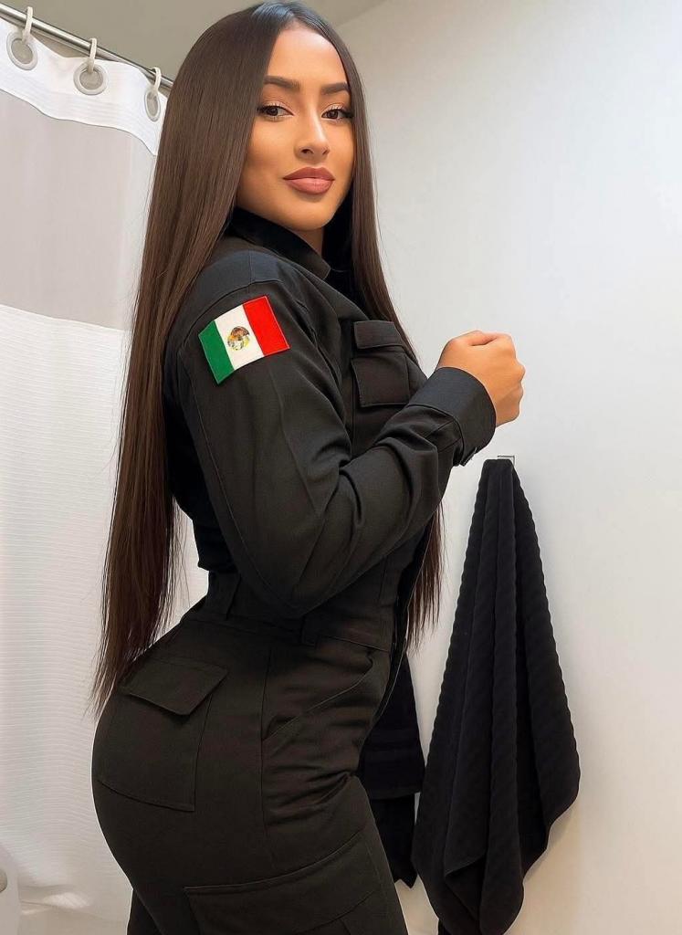 610900754: Chica busca chico en Almería