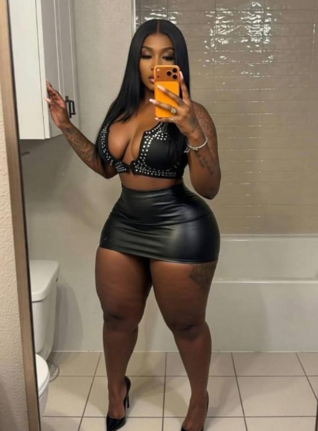 Chica busca chico en Cuenca: Chica busca chico