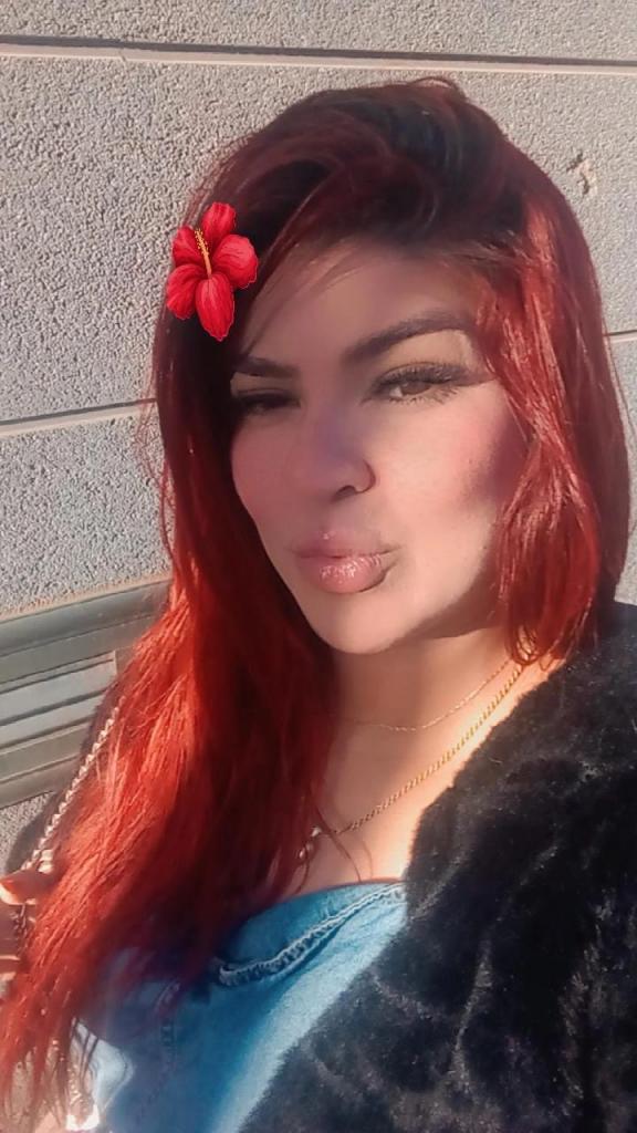 Chica busca chico en Tenerife: 