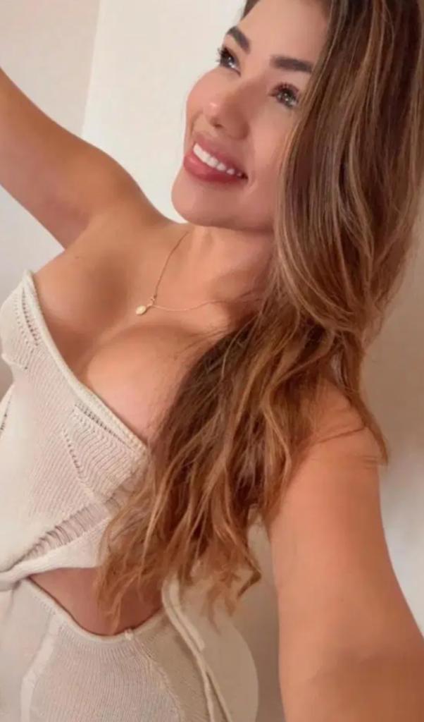 Chica busca chico en Ibiza: 