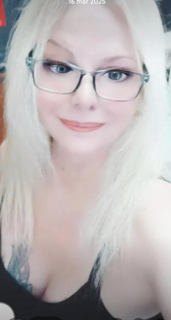 633527467: Chica busca chico en Valencia