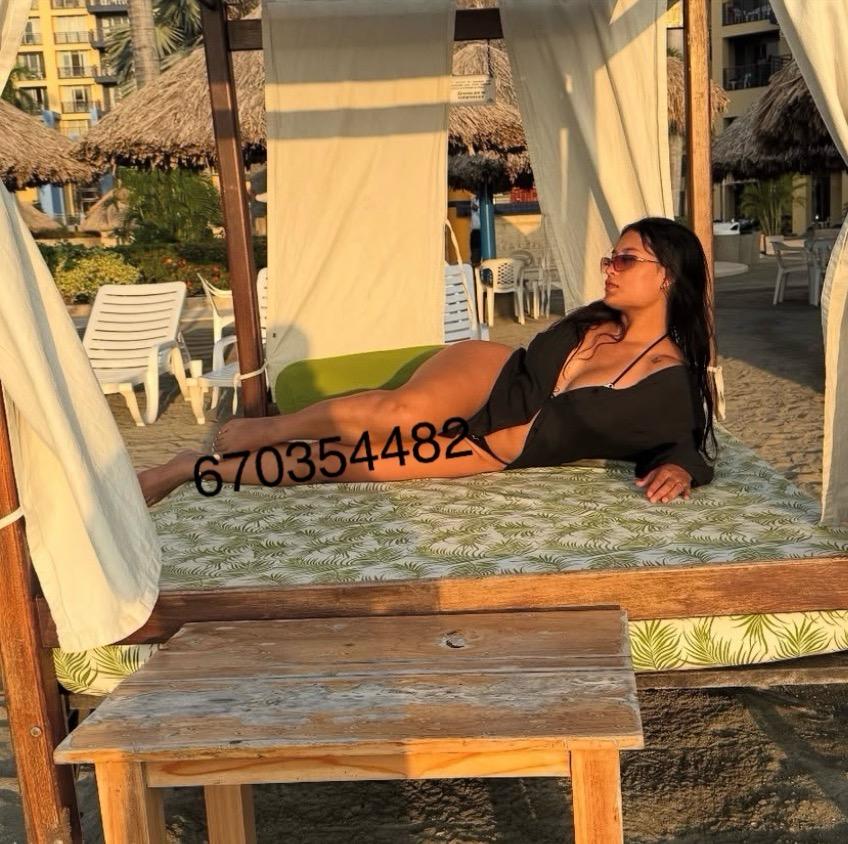 Chica busca chico en Menorca: 