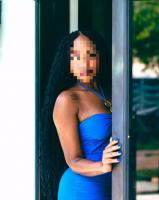 641187756: Chica busca chico en La Coruña