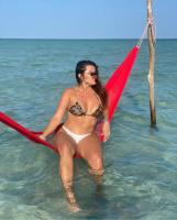 634302270: Chica busca chico en Navarra