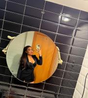 613809986: Chica busca chico en Sevilla