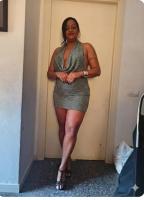 677655812: Chica busca chico en Barcelona