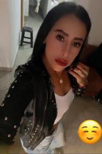 Chica busca chico en Cádiz: 