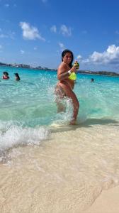 663048571: Chica busca chico en Madrid