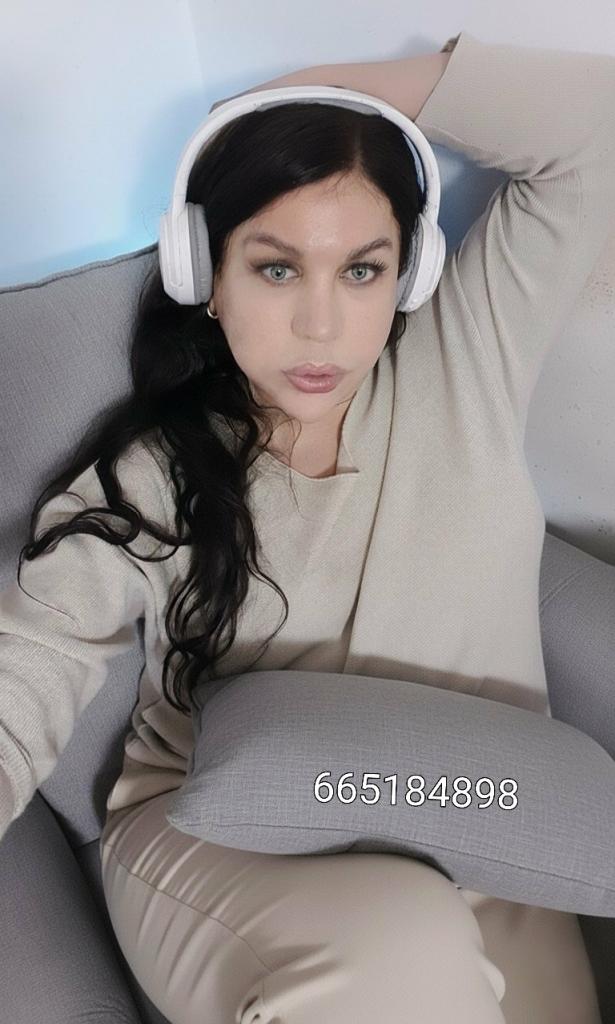 665184898: Travesti en La Coruña