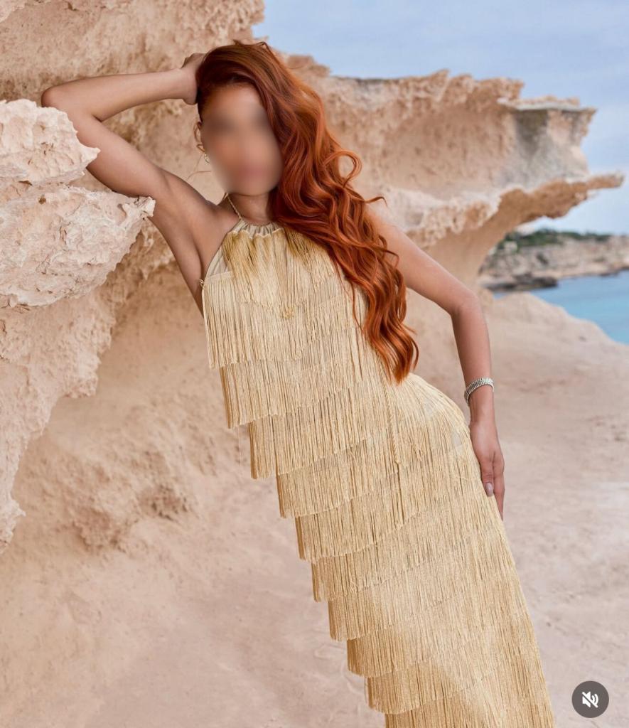 656424267: Chica busca chico en Barcelona