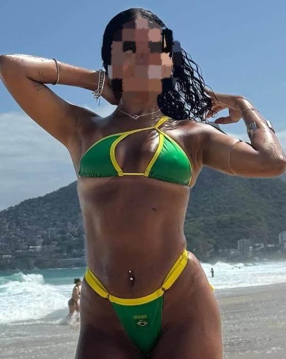 Chica busca chico en La Coruña: Chica busca chico