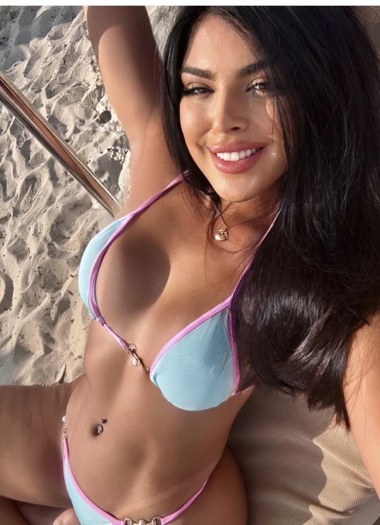 691139030: Chica busca chico en Málaga