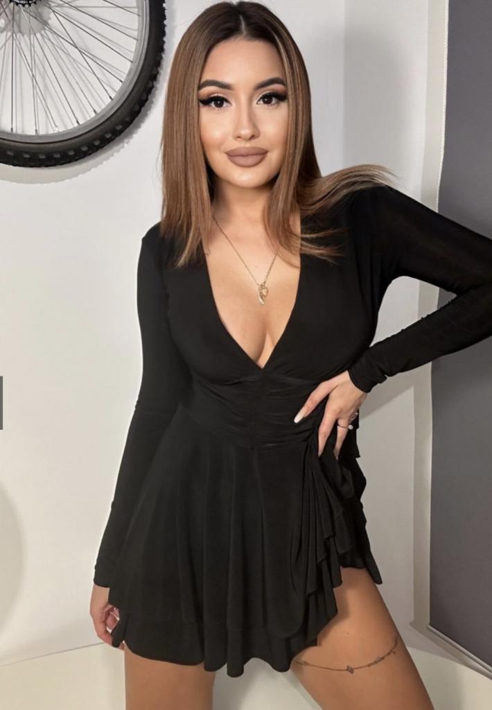 645211439: Chica busca chico en Málaga