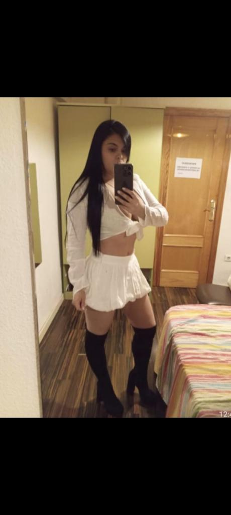 Chica busca chico en Almería: 