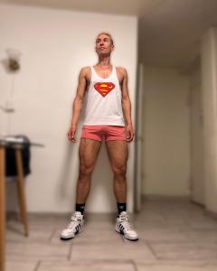 Chico busca chica en Barcelona: 