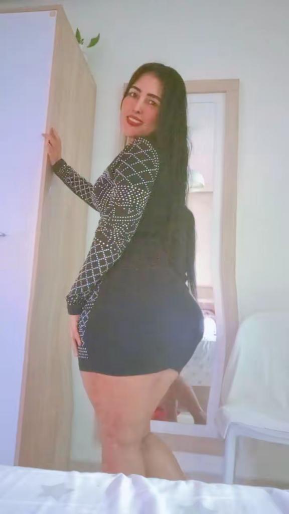 653266834: Chica busca chico en Sevilla