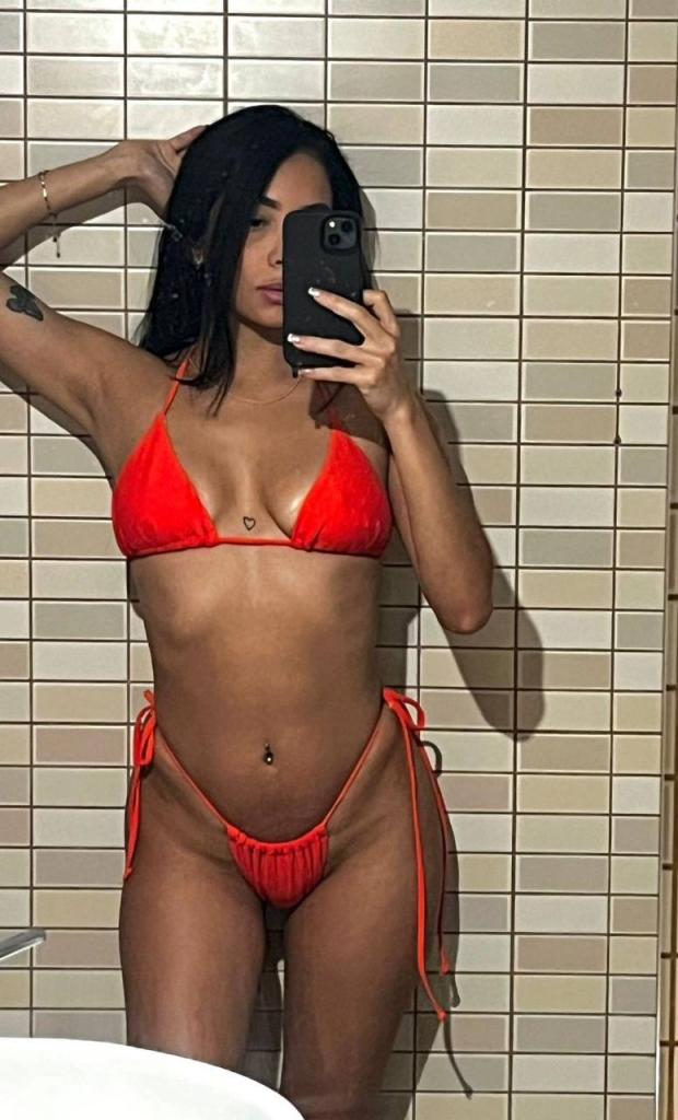 651935493: Chica busca chico en Ibiza