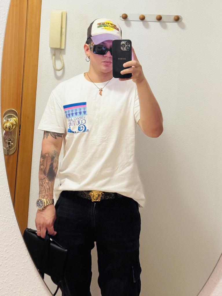 643481089: Chico busca chica en Barcelona