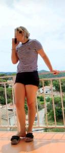 605487093: Chica busca chico en Granada