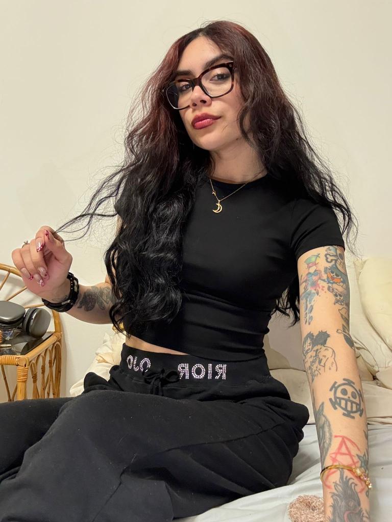 633764978: Chica busca chico en Tenerife