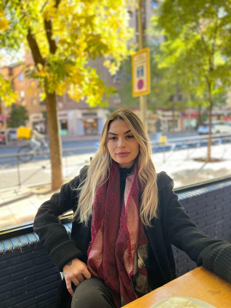 Chica busca chico en Alicante: 