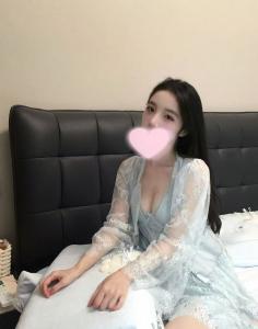 661728977: Chica busca chico en Madrid