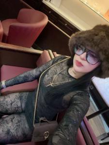 611318465: Chica busca chico en Asturias