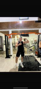 641464627: Chico busca chica en Madrid