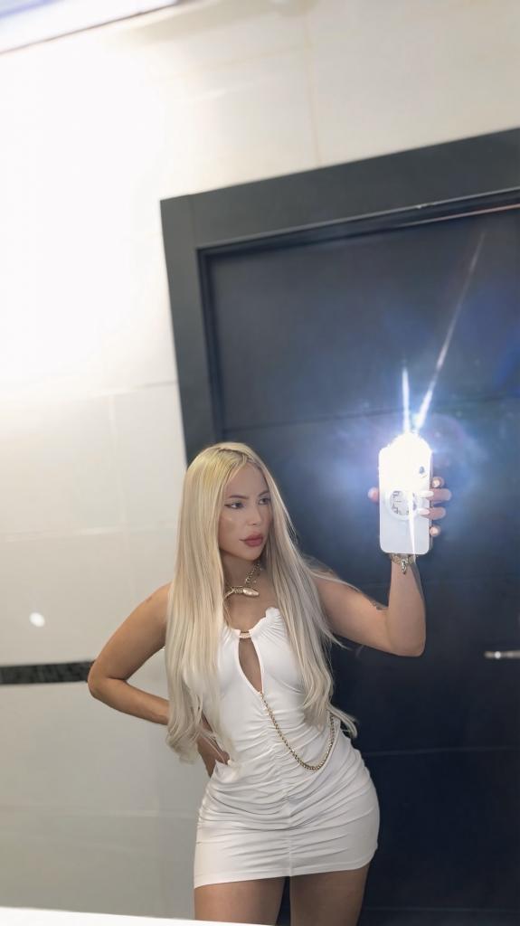 673918478: Chica busca chico en Barcelona