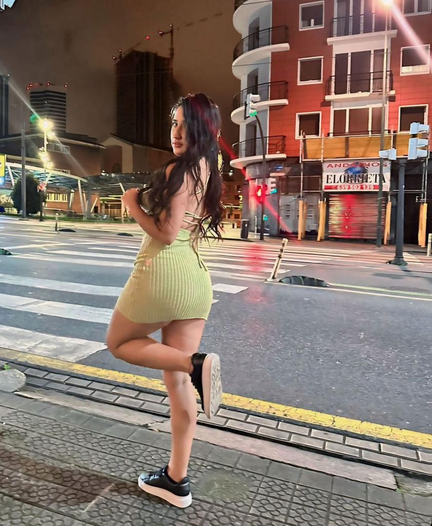 Chica busca chico en La Coruña: 