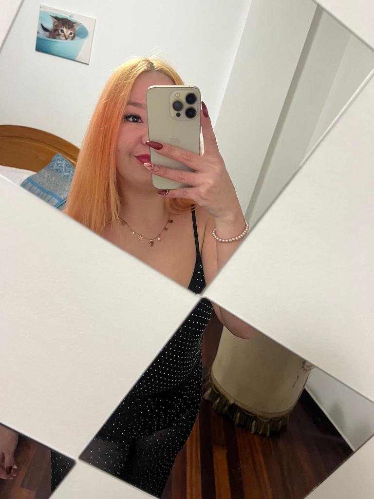 641076011: Chica busca chico en Pontevedra